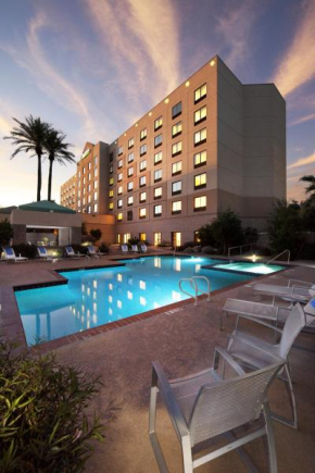  Radisson Hotel Phoenix Airport  Финикс